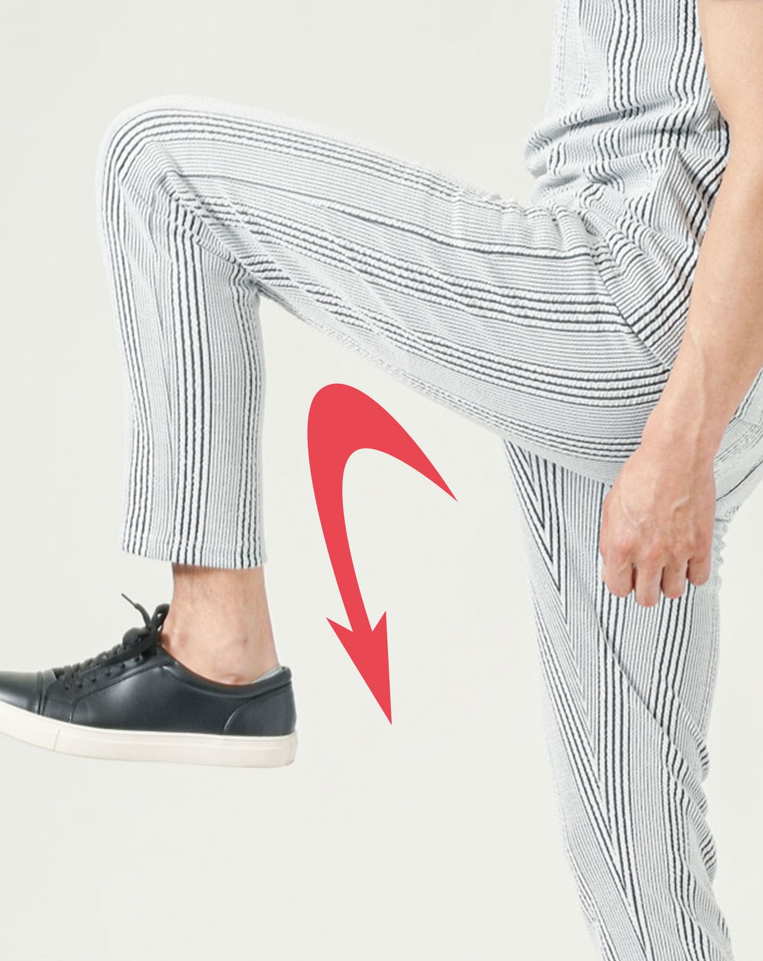 ホワイト×ブラック  H183cmW63kg 着用サイズ:Ｌ