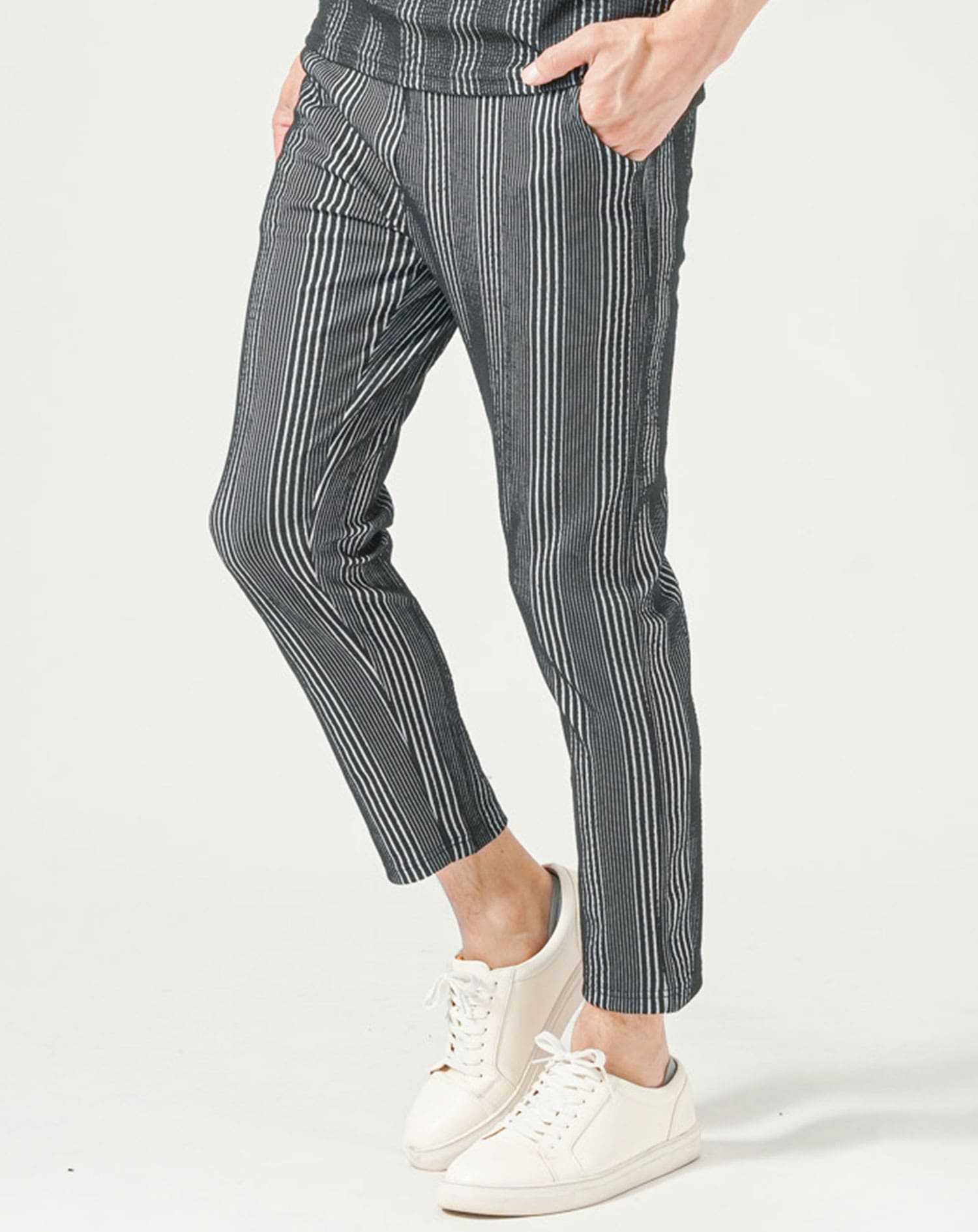 ストライプジャガードストレッチテーパードイージーアンクルパンツ