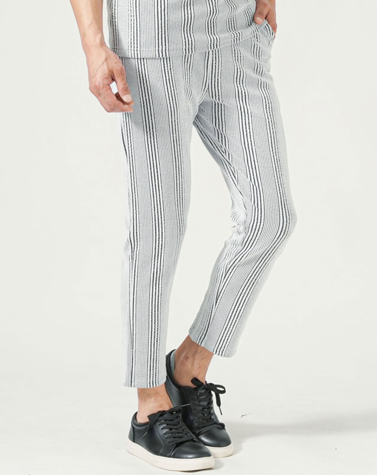 ストライプジャガードストレッチテーパードイージーアンクルパンツ