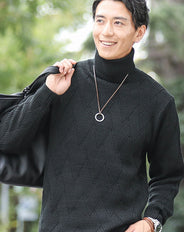 バスケット編みアクリルタートルネックニット