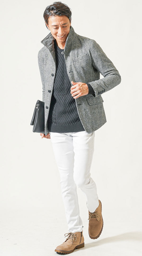 グレンチェックジャケットと白スキニーパンツを合わせた40代男性の冬コーデ