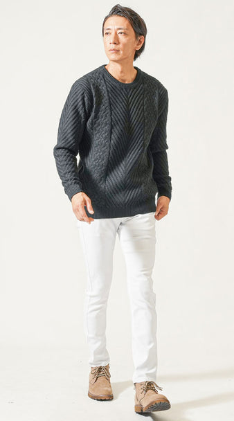 60代男性の秋コーデにおすすめ カーディガンとグレーパンツで知的に見せる10月の服装