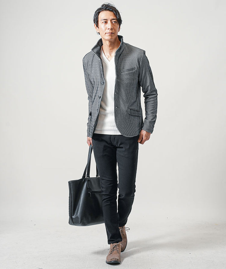 ジャケットに合うトートバッグのメンズコーデ例
