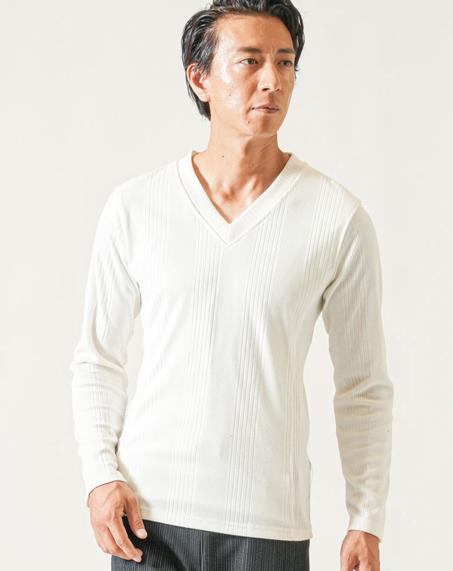 ちょいワル・イケオジメンズセットアップ3点コーデセット　グレー長袖ジャケット×白長袖Tシャツ×グレーアンクルイージーパンツ