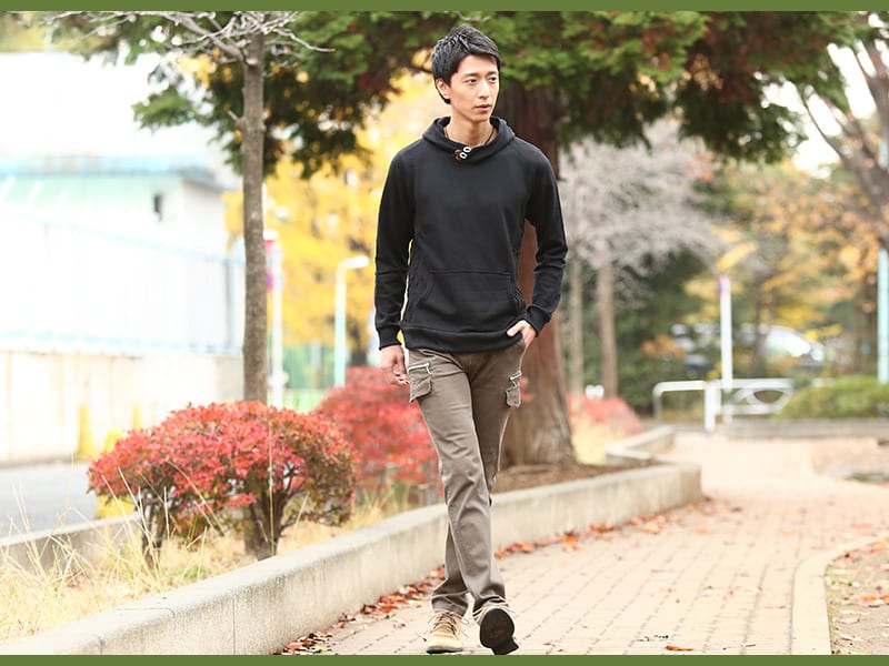 切り替えデザインプルパーカー