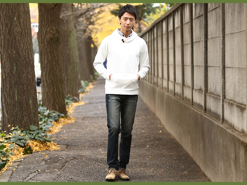 切り替えデザインプルパーカー