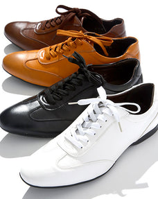 モードスニーカー