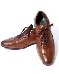 モードスニーカー