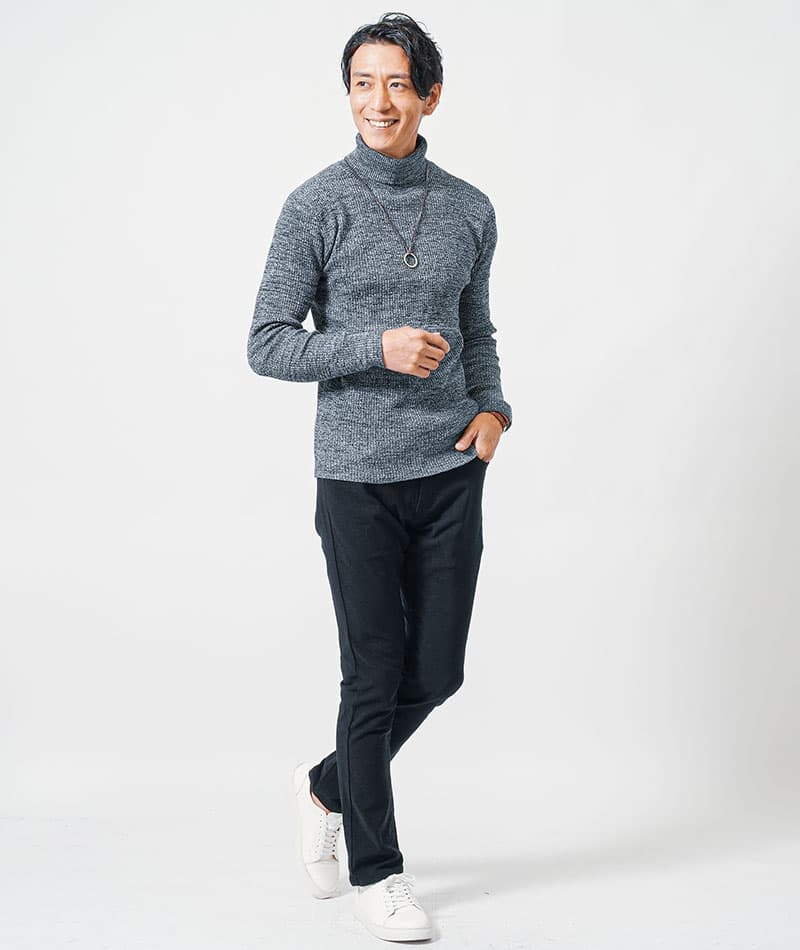 リブ編みスリムタートルネックニット