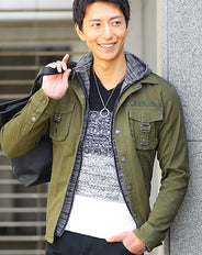 フェイクレイヤードフードベルト付きダブルジップミリタリーシャツパーカー