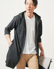 幾何学柄6分袖ボタンレスセミロングパーカー