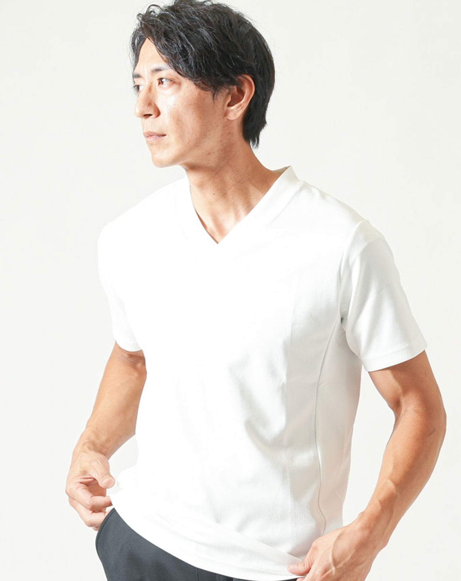 スリムフィットテレコVネック半袖Tシャツ