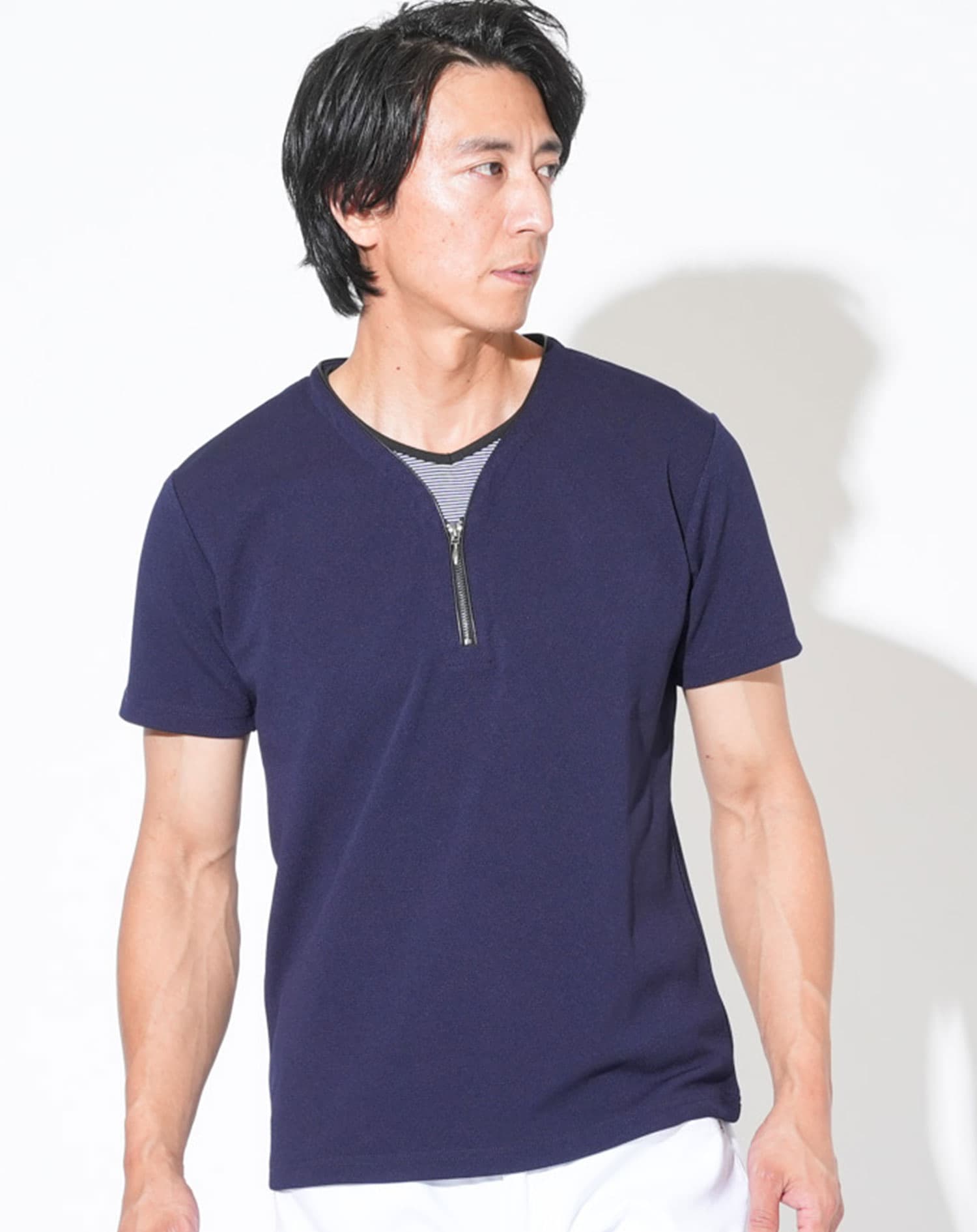 接触冷感フェイクレイヤードVネック半袖Ｔシャツ