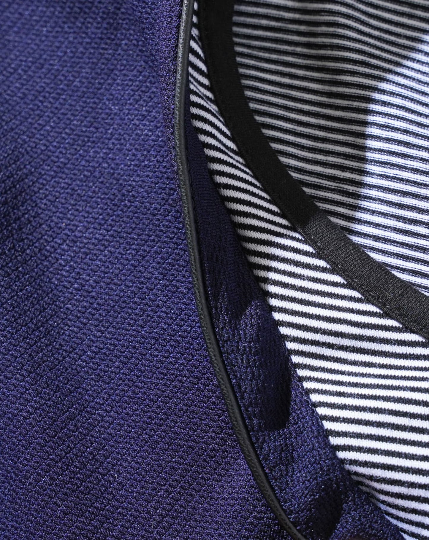 接触冷感フェイクレイヤードVネック半袖Ｔシャツ