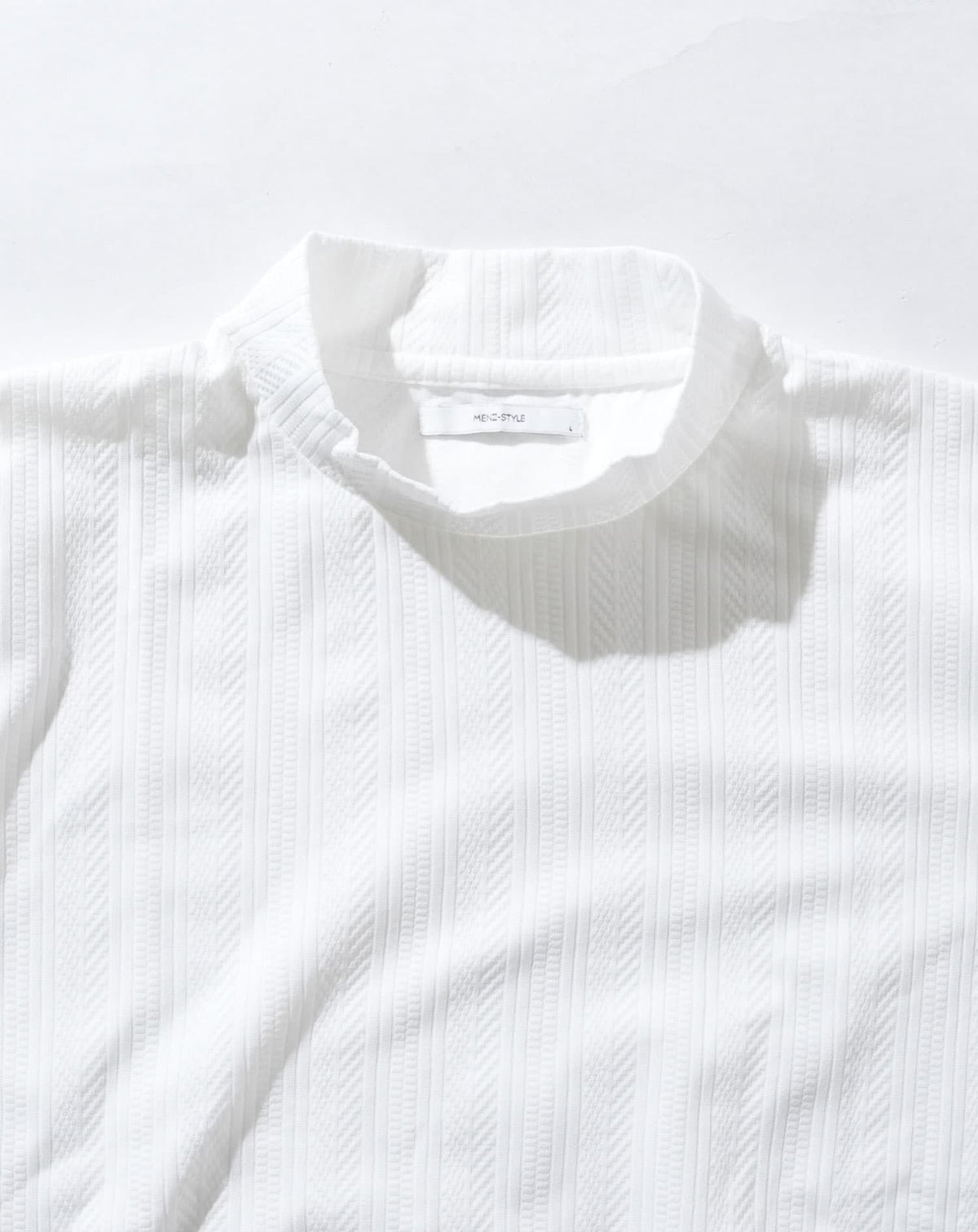 ストライプジャガードハイネック長袖Tシャツ