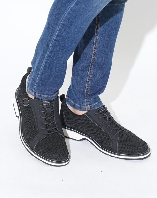 ベルト付きスニーカーブーツ