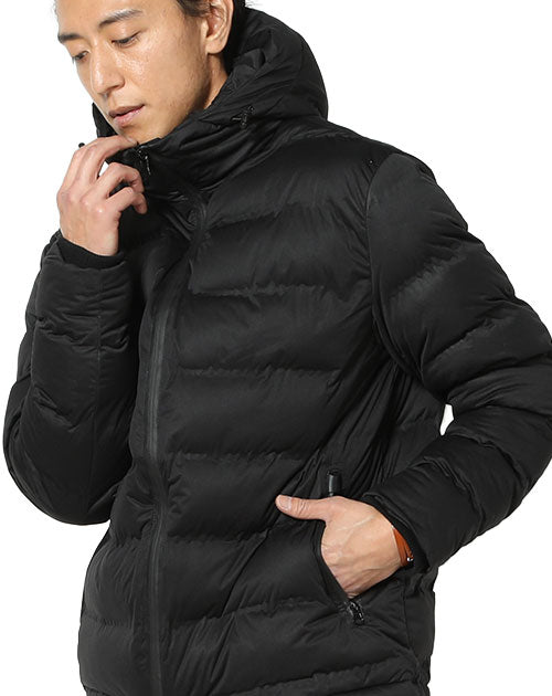 50代メンズにおすすめのハイネックストレッチシームレス中綿ジャケット