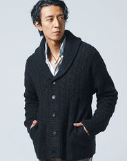 ケーブル編みショールカラーカーディガン