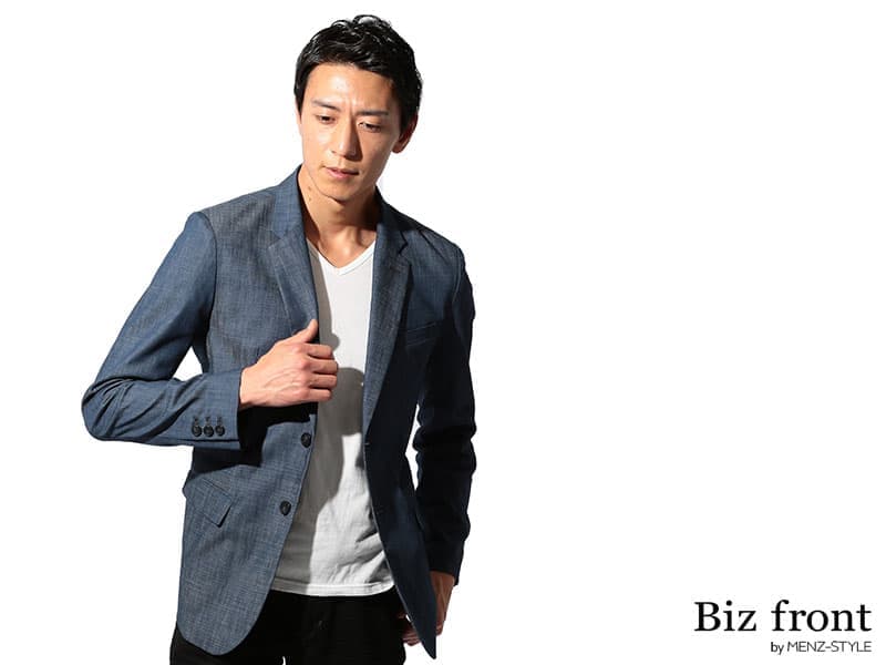 デニムテーラードジャケットの着こなしでオシャレ度アップ