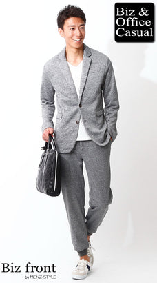 カジュアルスーツとTシャツのコーデ例