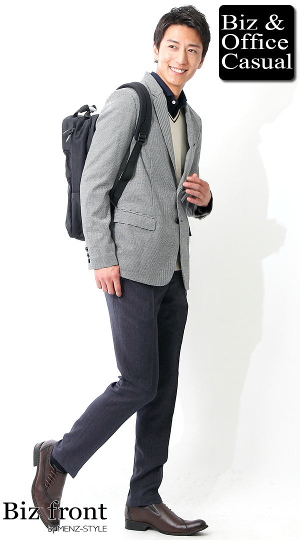 ネイビースリムシャツとジャケットのコーデ例