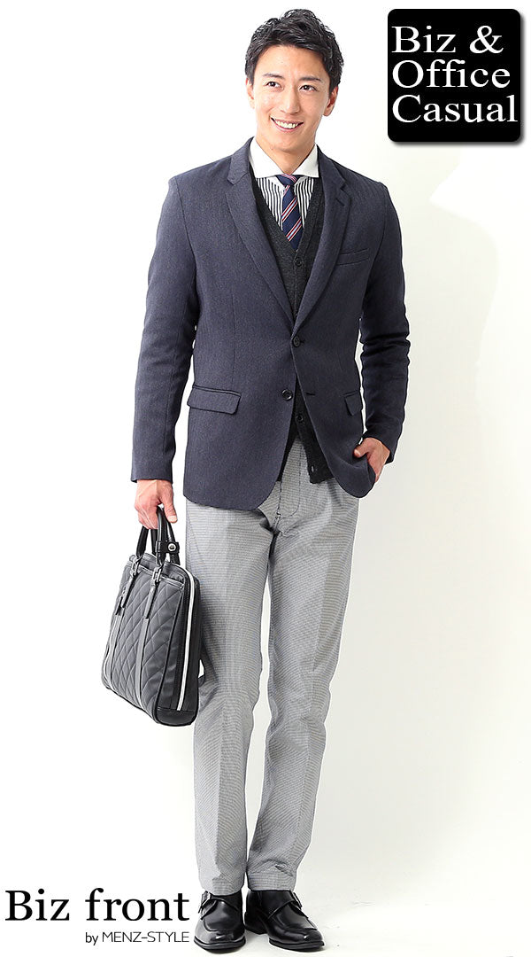 ストライプスリムシャツとジャケットのコーデ例