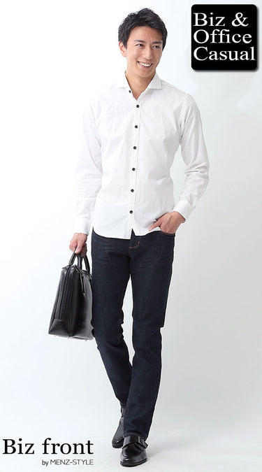 前閉じの白シャツ×デニムコーデ