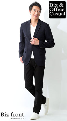 黒パンツのオフィスカジュアルコーデ例