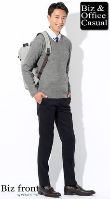 シャツとニットセーターのコーデ例