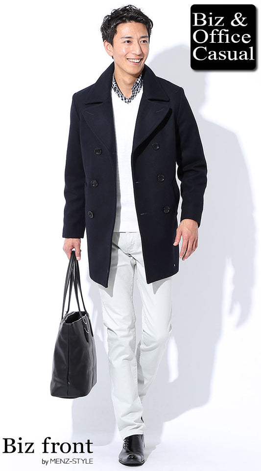ネイビーメルトンPコート×ホワイトセーター×ギンガムチェックシャツ×グレーパンツ×トートバッグ　biz17-18aw_3531