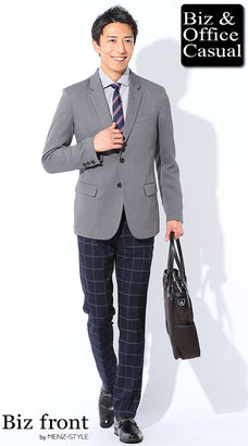 ボタンダウンシャツとジャケットのコーディネート