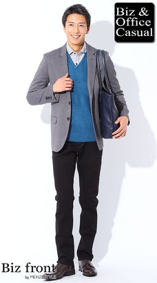 黒ジーンズ（デニムパンツ）のコーデ例