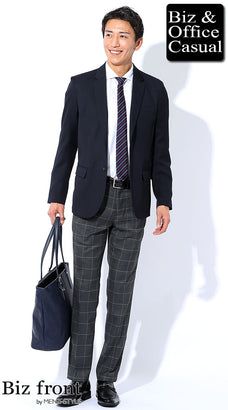 春のビジネスカジュアルのコーデ例