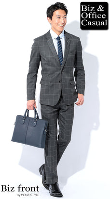 ボタンダウンシャツとスーツのコーディネート