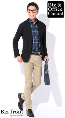 カジュアルな私服ジャケパンコーデ例