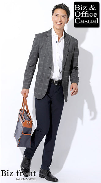 グレー白シャツとグレージャケットのコーデ例