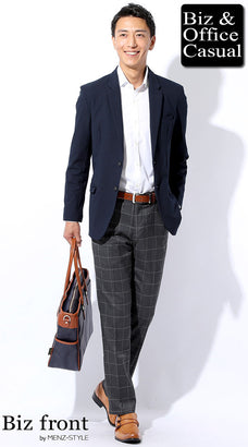 40代男性に似合う紺ジャケットコーデ例