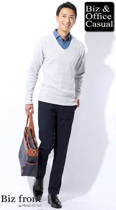 シャツとニットセーターのコーデ例