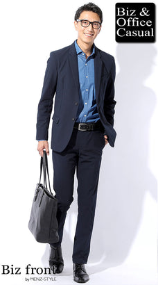 スーツとデニムシャツのコーデ例