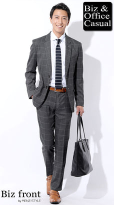 ボタンダウンシャツとスーツのコーディネート