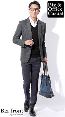 黒Vネックニットセーター×チェックジャケットの秋冬ビジネスカジュアルコーデ例