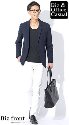 春のネイビージャケットのコーデ例