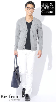 グレーカーディガンカーディガンのコーデ例