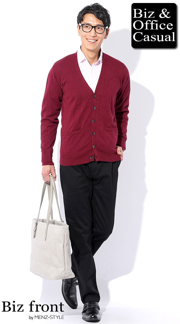 ワインレッドカーディガン×ピンクシャツ×黒パンツ　biz18-19aw_6254
