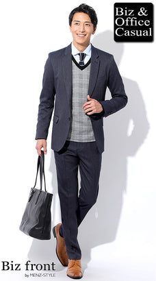 ホテル忘年会の大人スーツコーデ｜ネイビースーツ×チェックニット