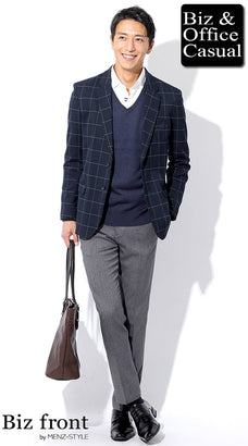 ニットセーターとシャツのジャケパンコーデ例