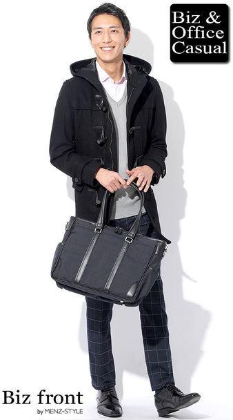 ピンクシャツ×ダッフルコート×ウィンドウペンチェックパンツのビジカジコーディネート画像