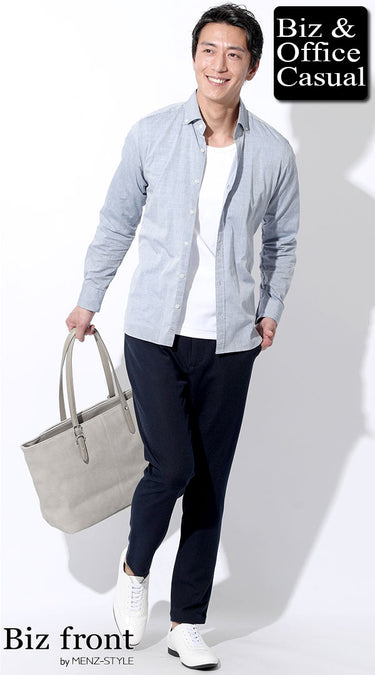 ネイビーパンツを使った春のメンズコーディネート画像