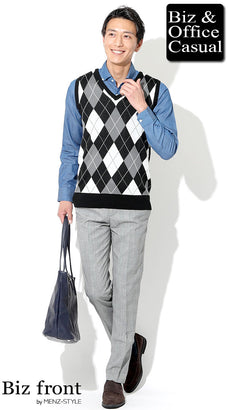 秋冬のグレーパンツコーデ例