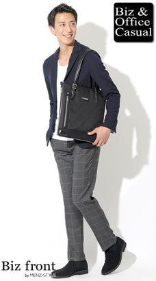 ネイビージャケット・紺ブレザーに合うチェックパンツのコーデ例